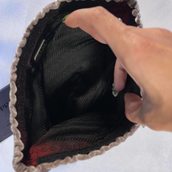 Authentic 1990s Velvet/ Velour Prada Clutch with Classic “Prada” Emblem & Papers - Picture 3 of 4